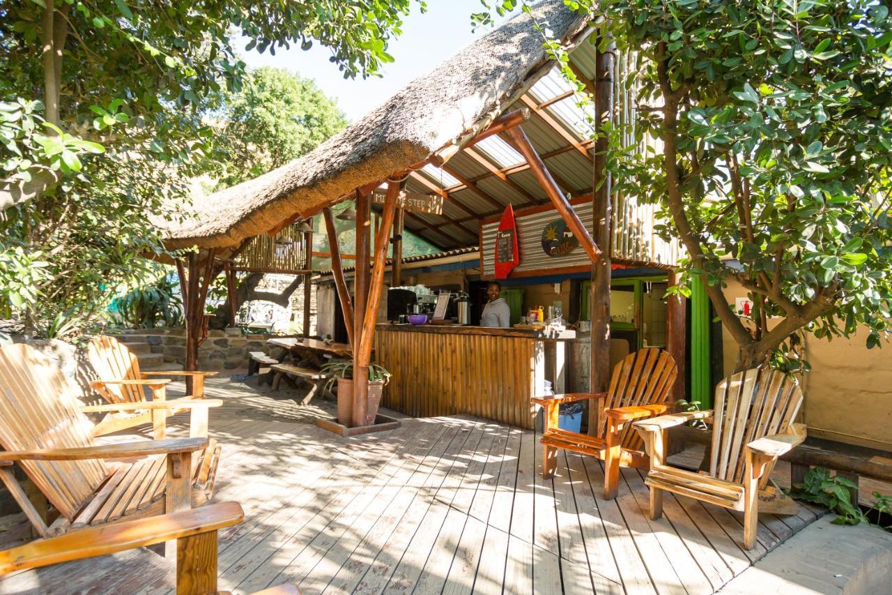 Coffee Shack Adventure Backpackers & Self-Catering Hostel Кофи Бей Екстериор снимка